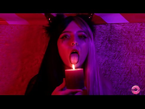 ❤️ Blowjob Hikaka mai i te Sexy Succubus me te Waha Whakanui Porno i a matou ❤